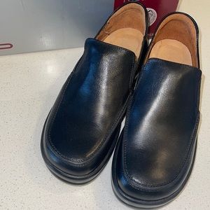 BRAND NEW Footprints by Birkenstock